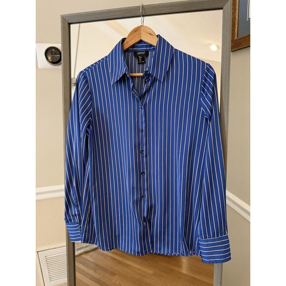 Jones & Co Blue Pinstripe Button Down Shirt Small - Picture 2 of 5